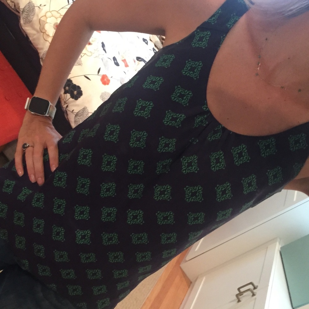 Banana republic navy green print top, xs